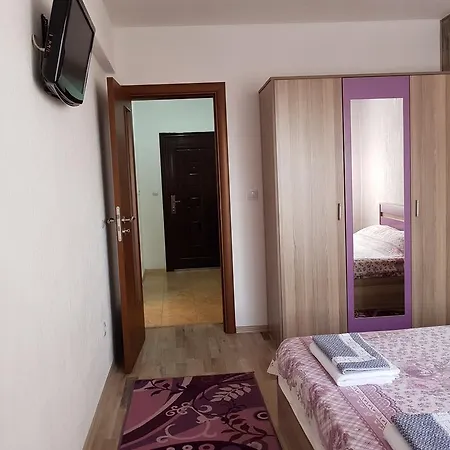 д и в 1 - D & V 1 산단스키